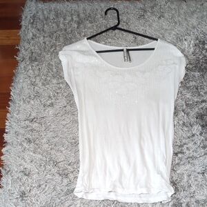 Kische White Fitted Short Sleeve Tee